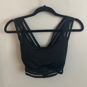 Women’s sports bra with crisscross back